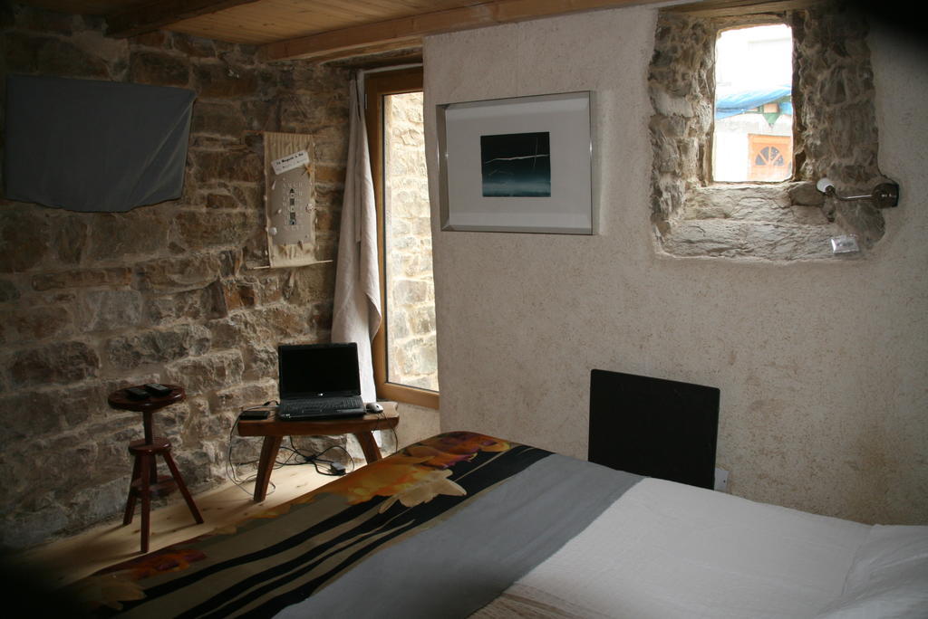 Le Magasin A Sel Bed and Breakfast Crozon Værelse billede